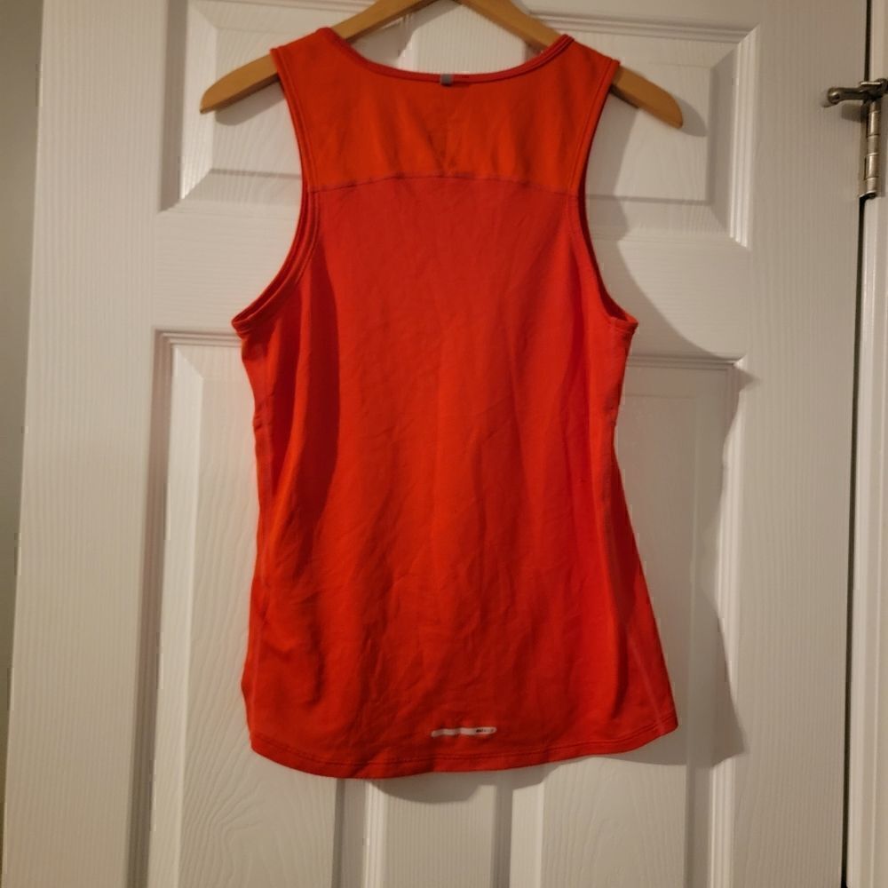 Nike DriFit Tank size small - Picture 2 of 4